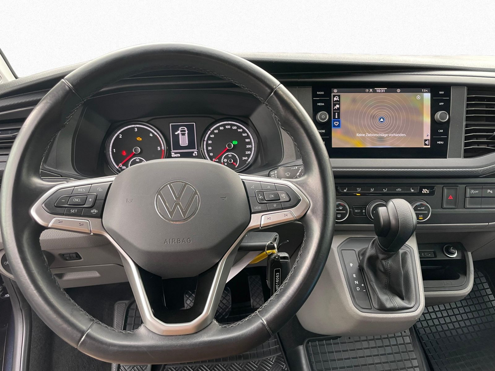 Volkswagen - T6.1 Caravelle_10