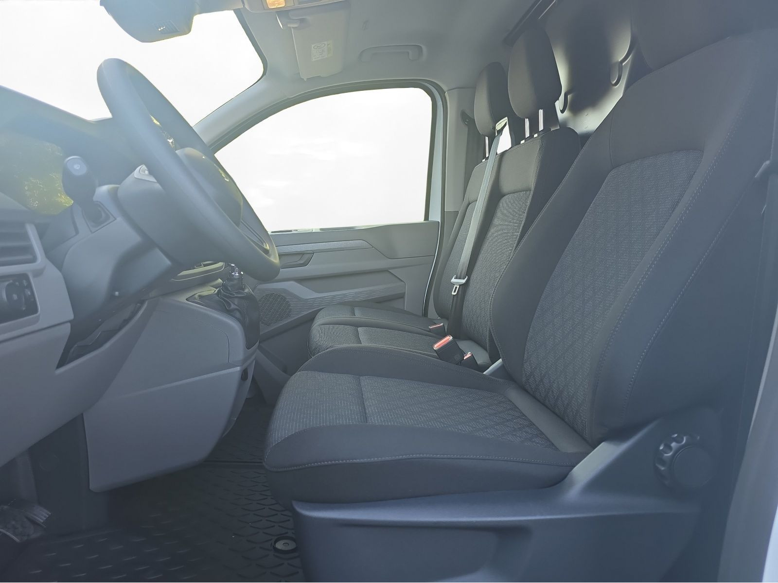 Volkswagen - T7 Transporter_2