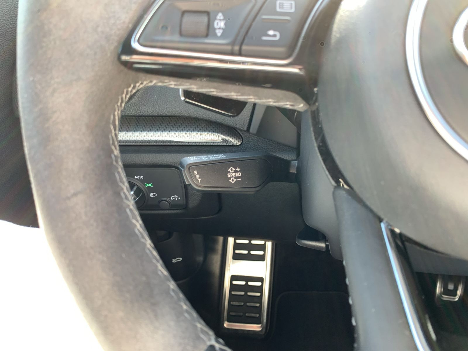 Audi - RS 3 Limousine_24