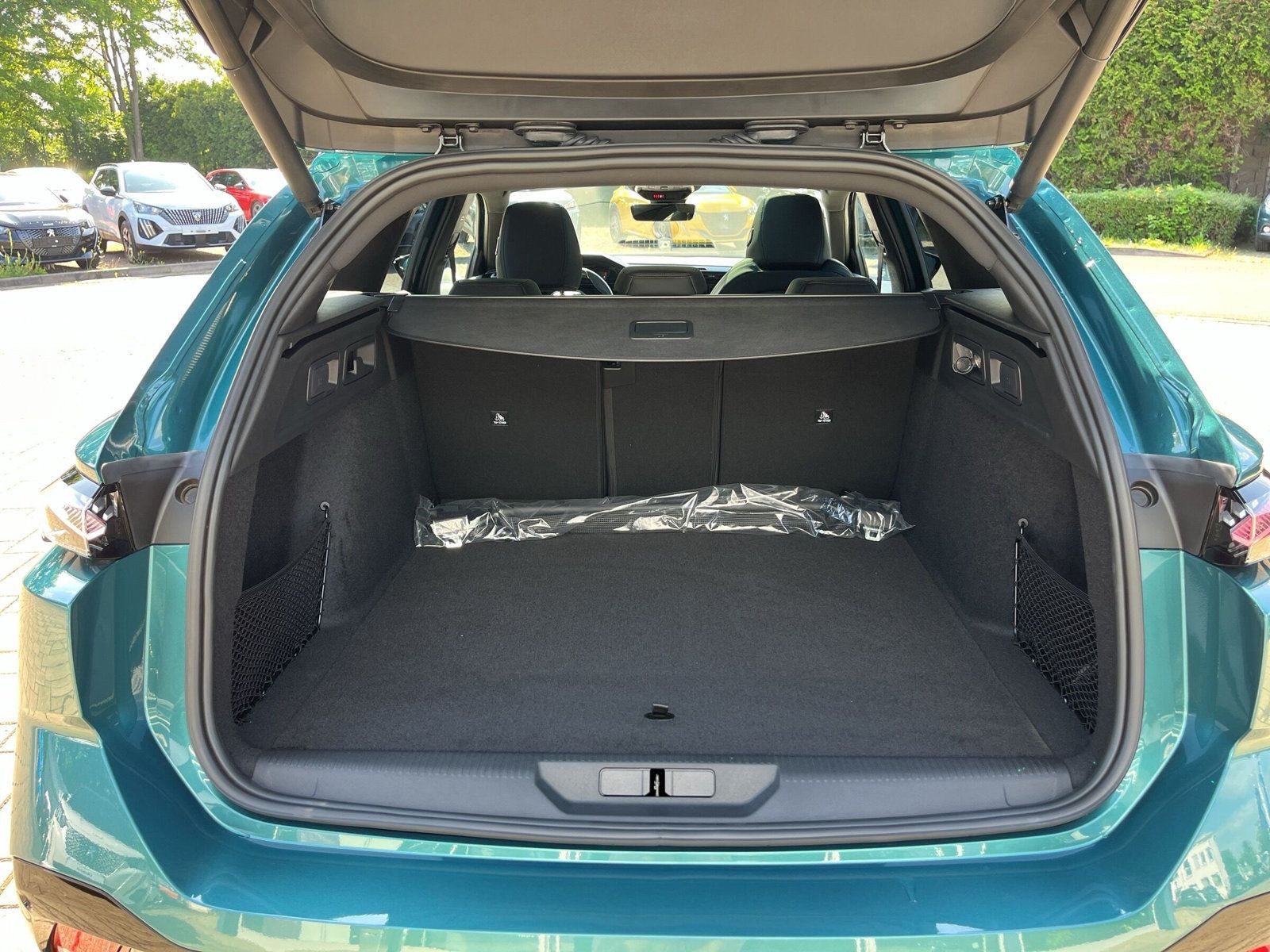Peugeot - 308_10