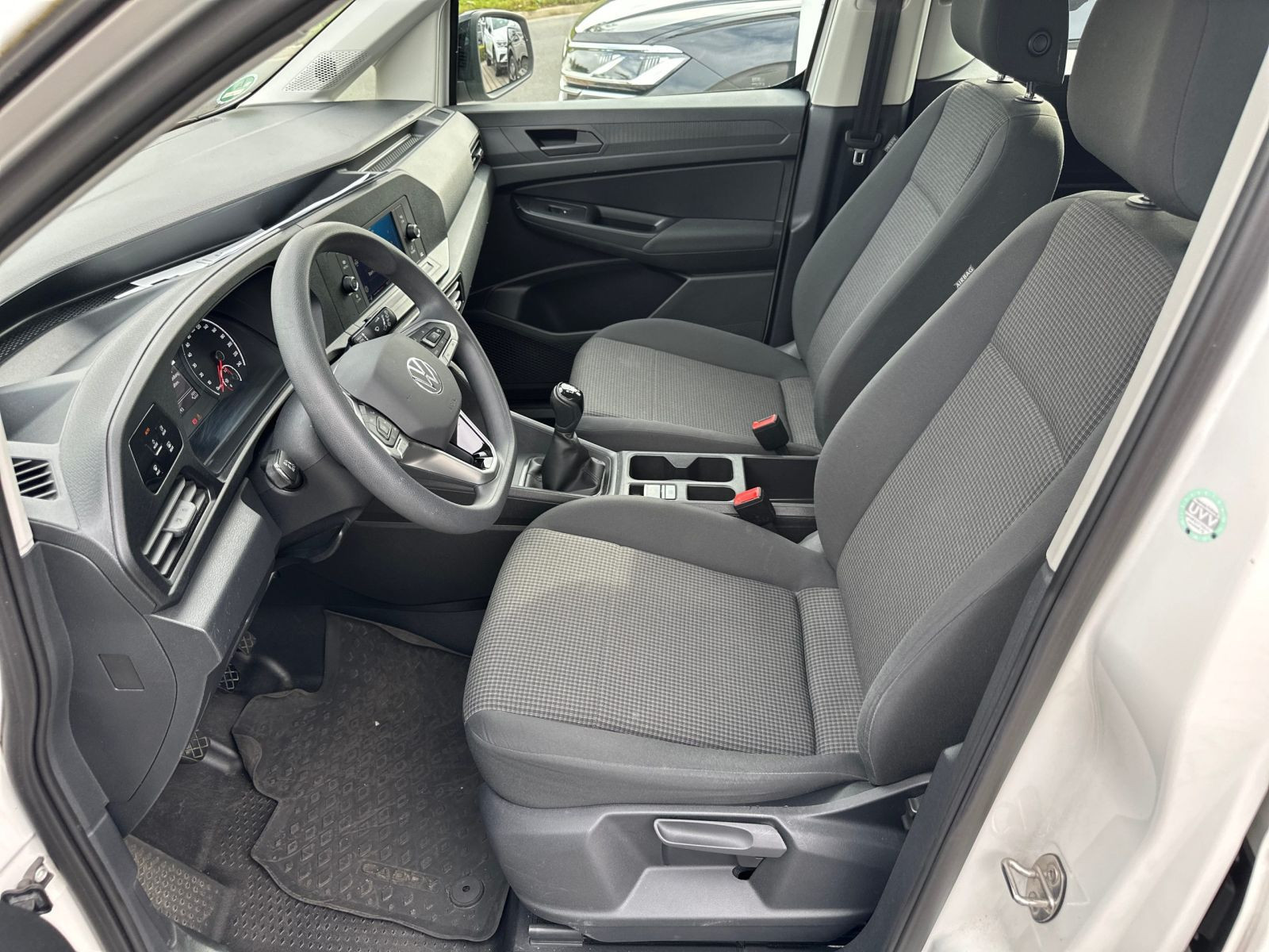 Volkswagen - Caddy_4