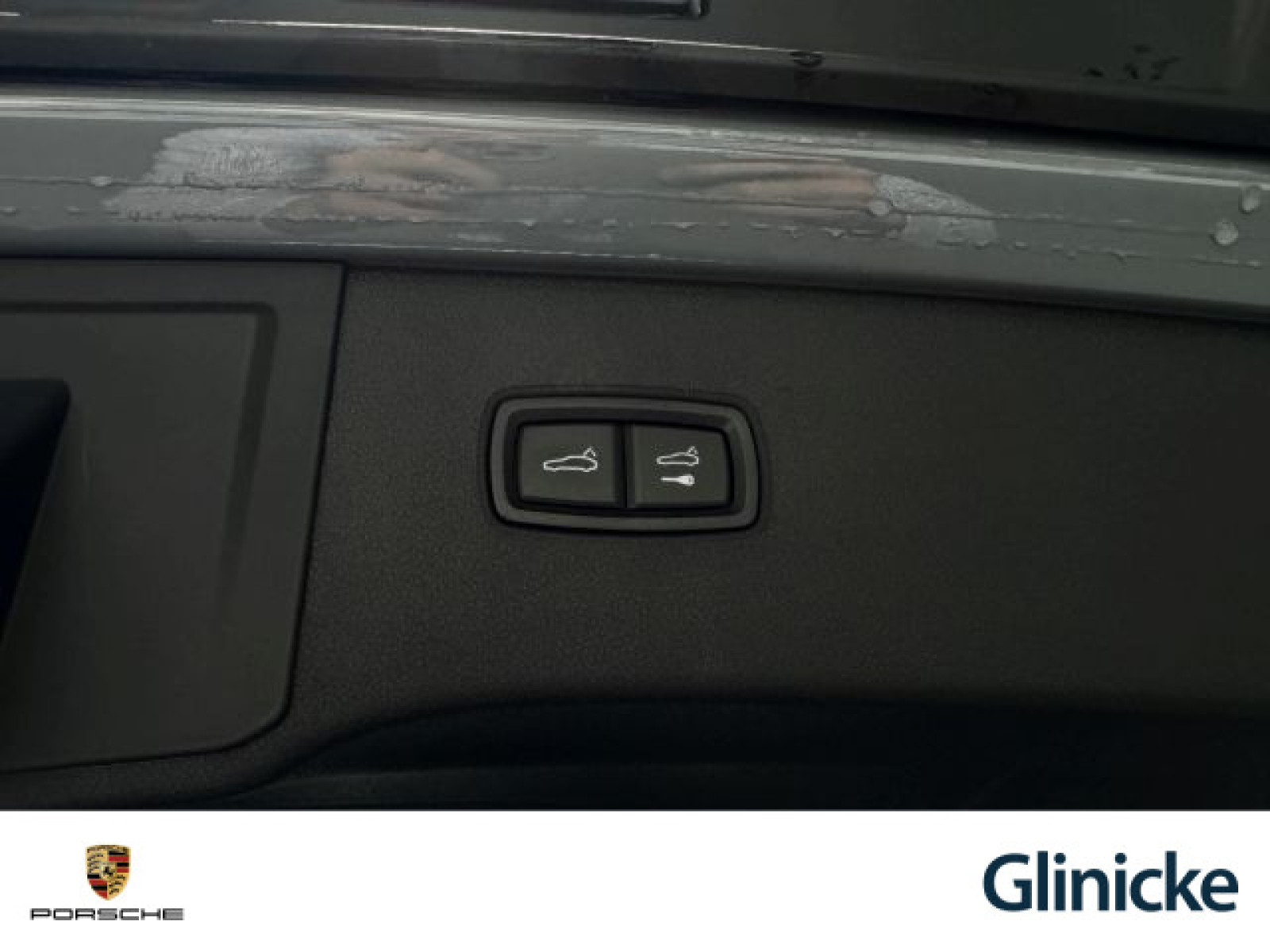 Porsche - Cayenne_24