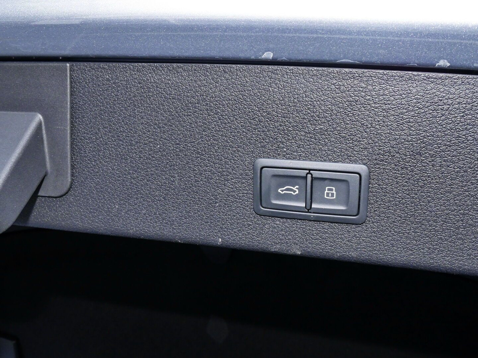 Audi - e-tron Sportback_12