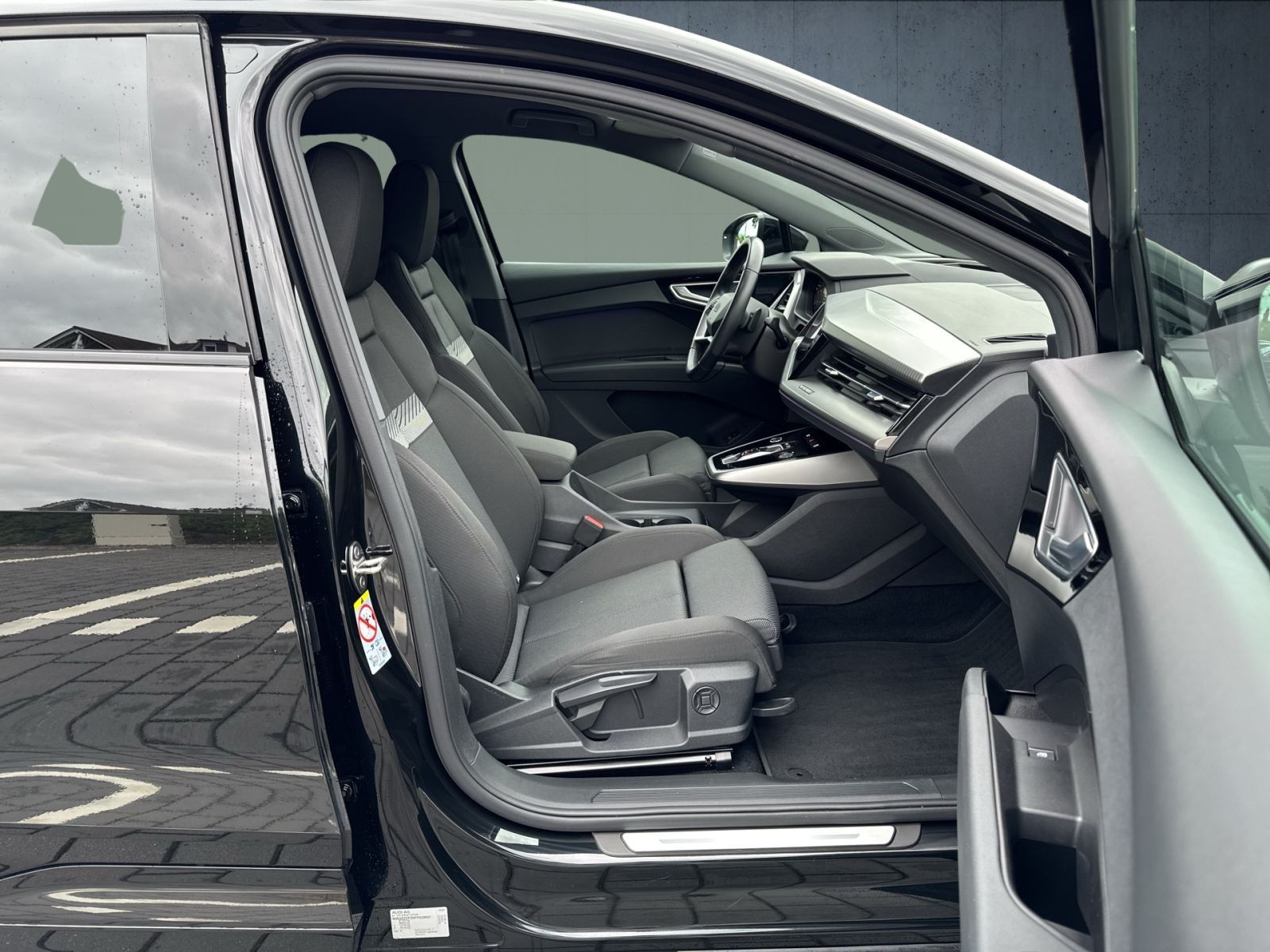 Audi - Q4_17
