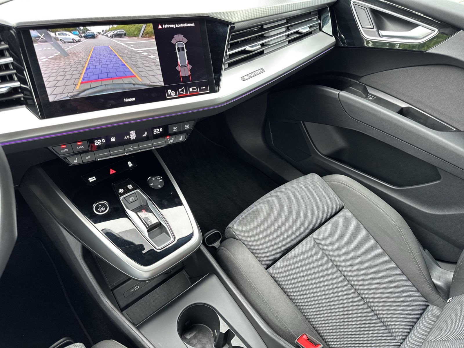 Audi - Q4_25
