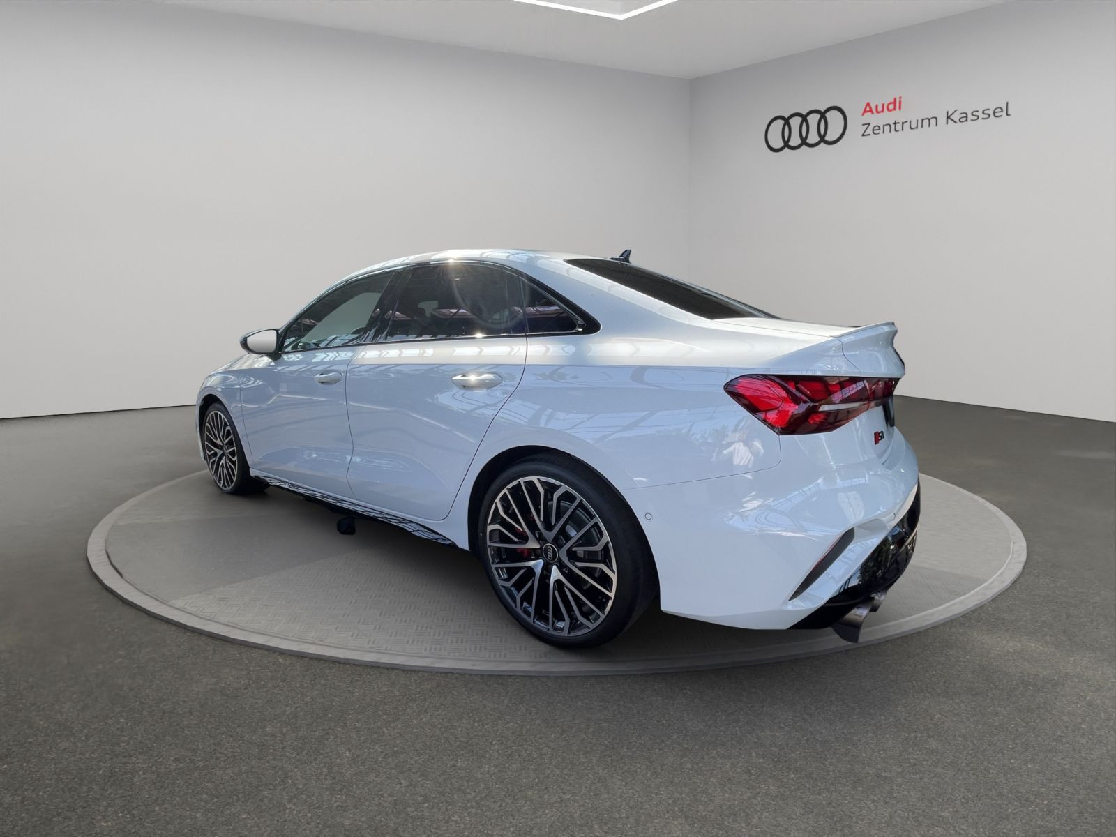 Audi - S3 Limousine_5
