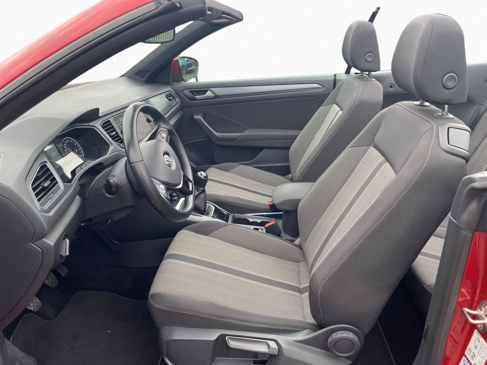 Volkswagen - T-Roc Cabriolet_10