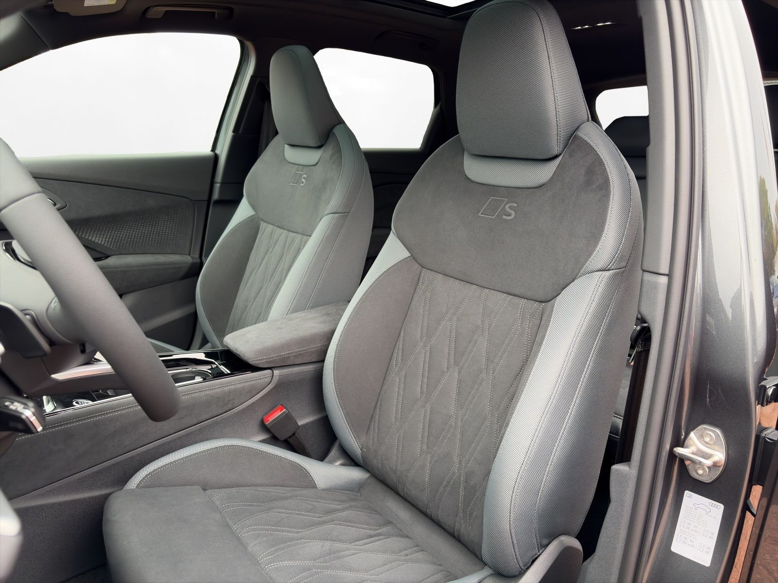 Audi - Q3_14 Audi - Q3_14