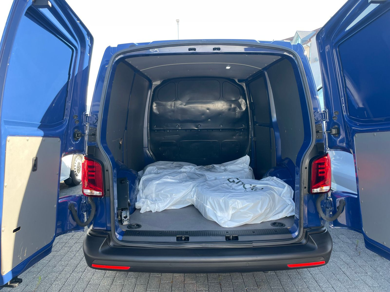 Volkswagen - T6.1 Transporter_3