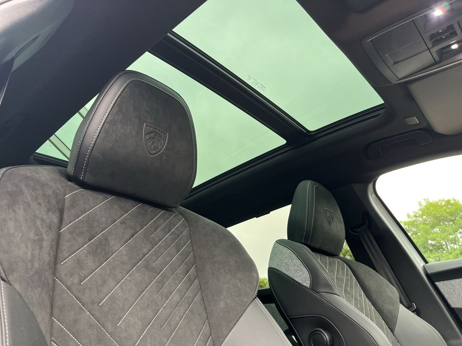 Peugeot - 5008_10