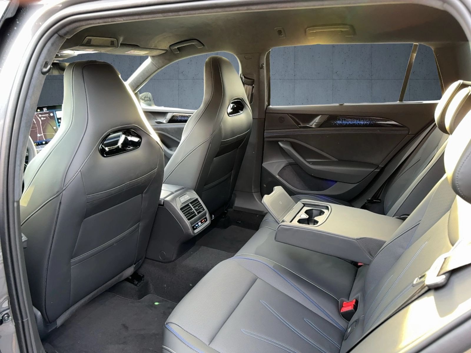 Volkswagen - Passat Variant_12