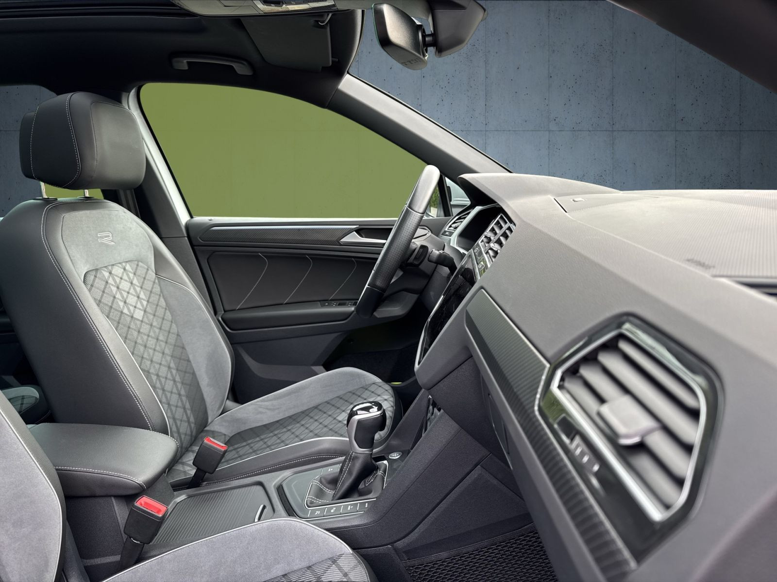 Volkswagen - Tiguan_24