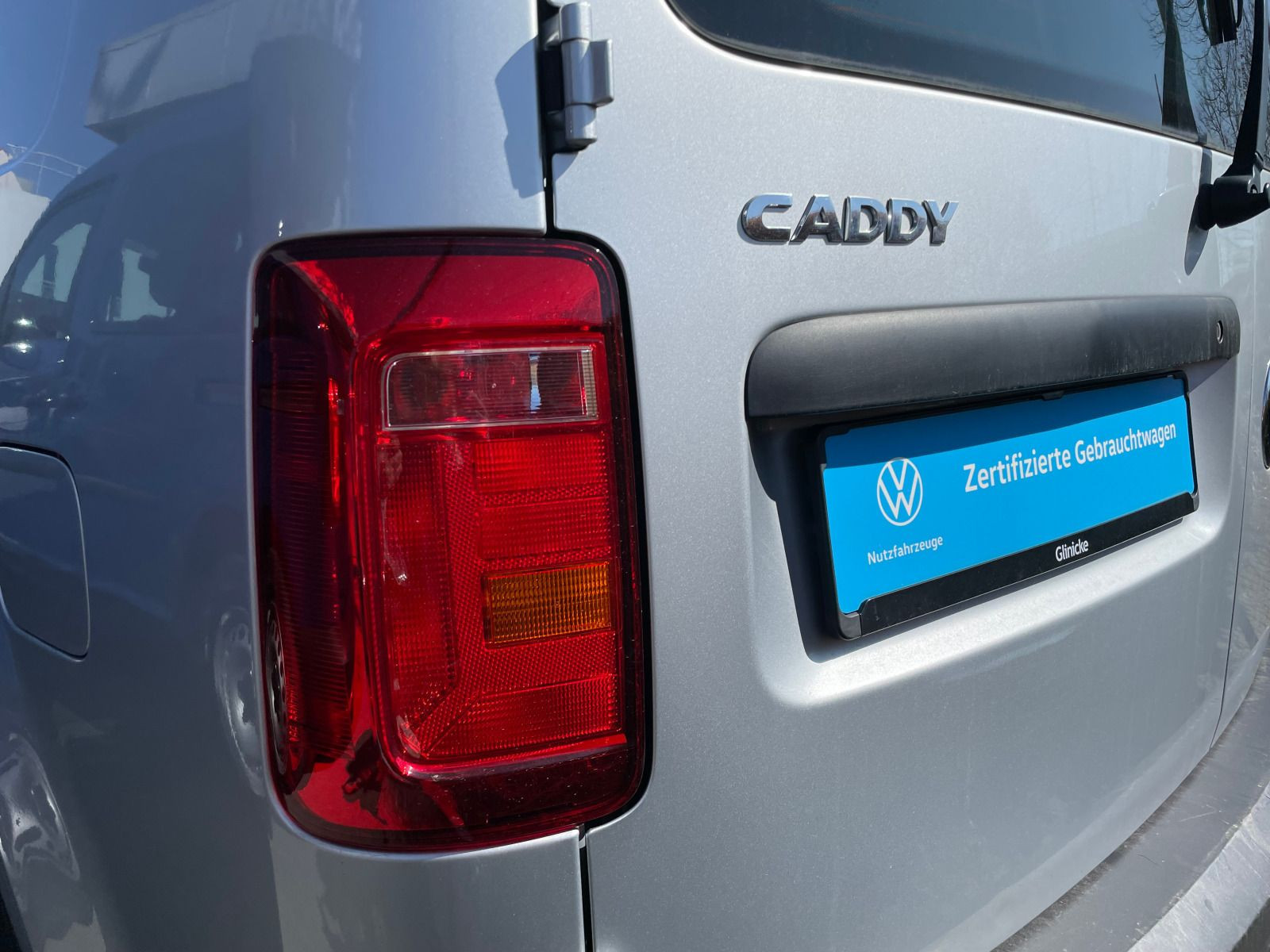 Volkswagen - Caddy Maxi_13