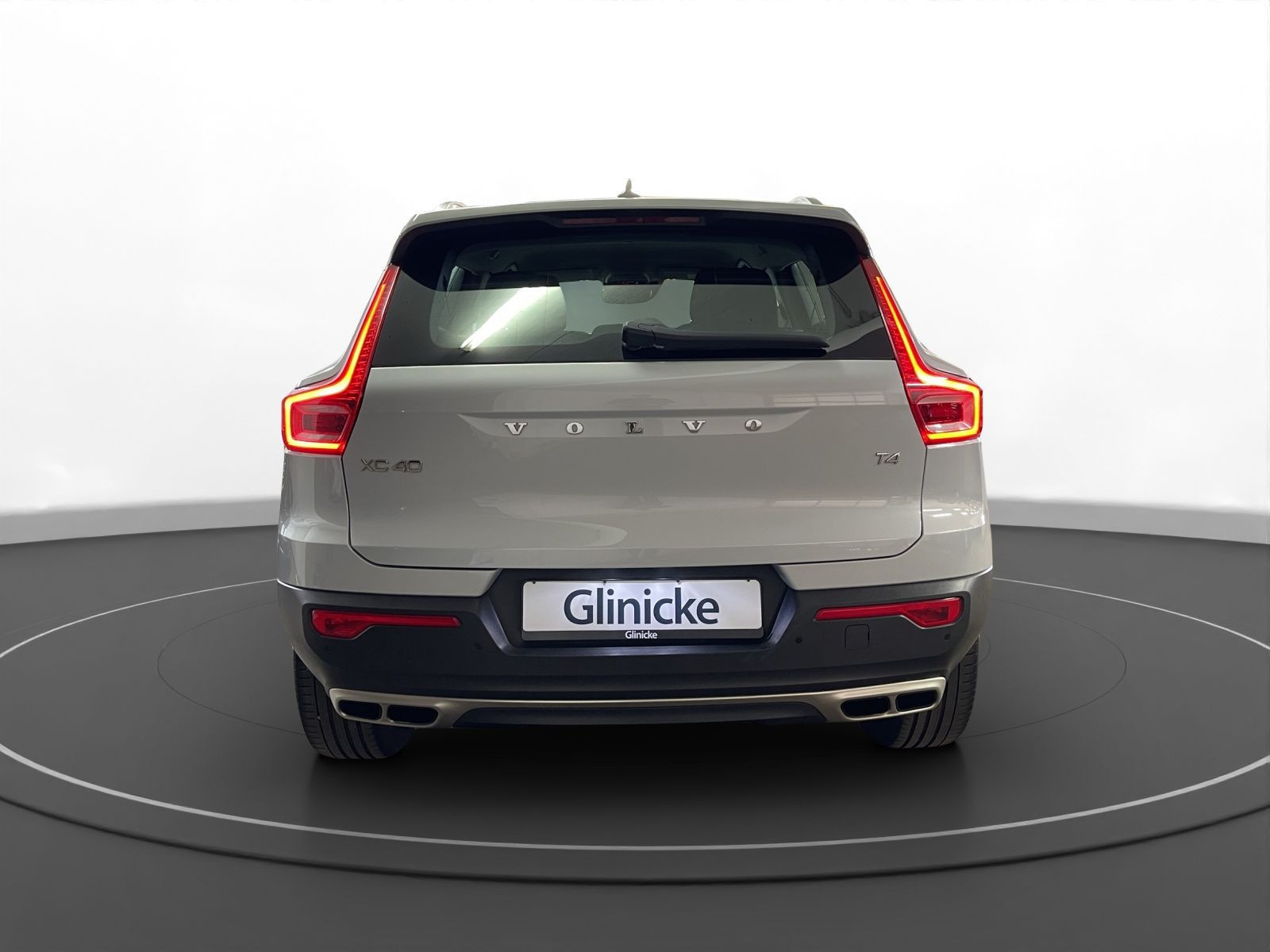 Volvo - XC40_3