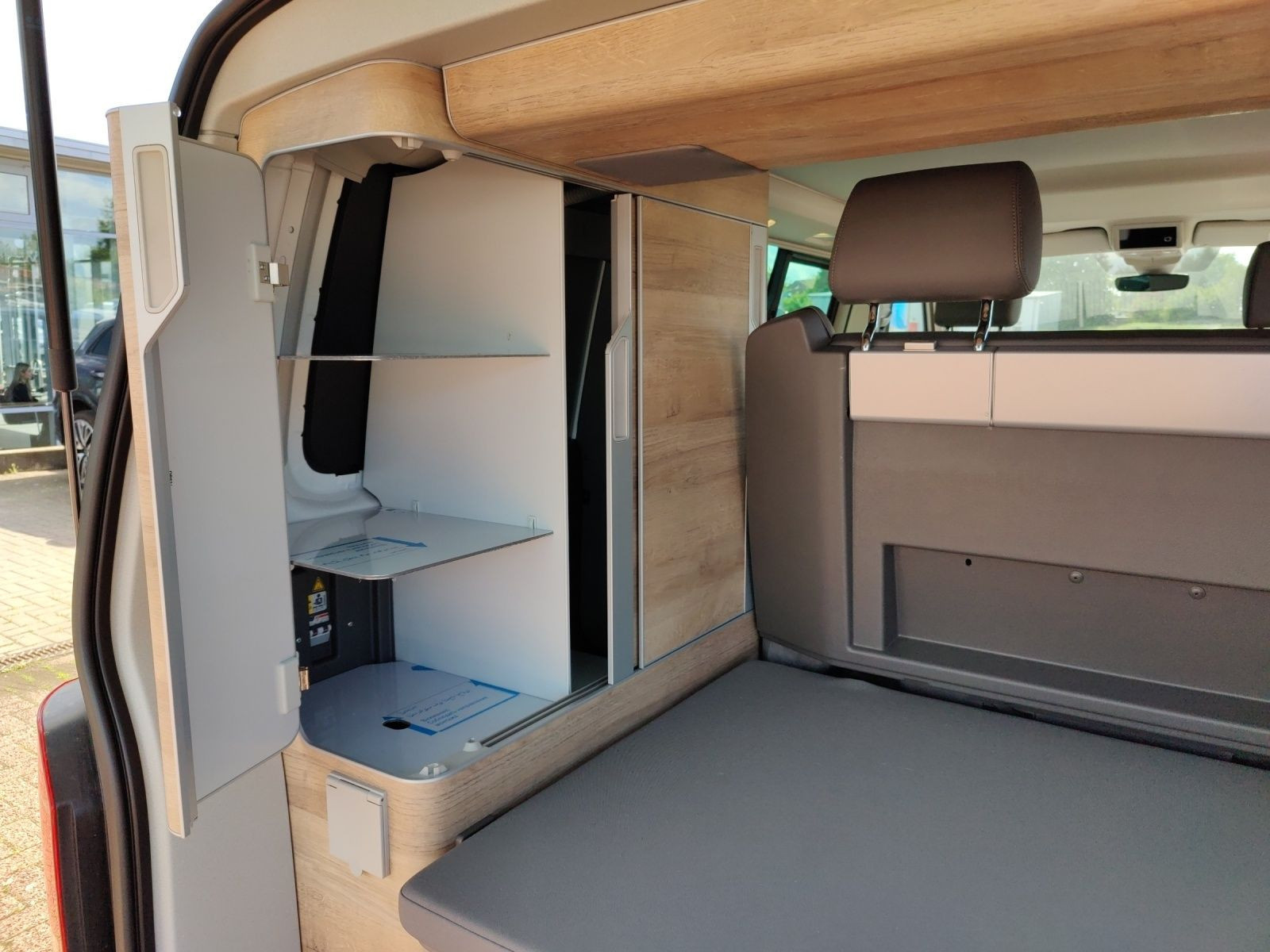 Volkswagen - T6.1 California_24