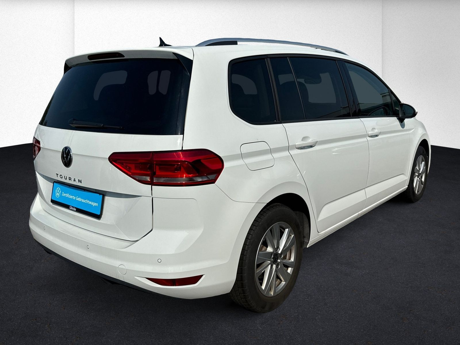 Volkswagen - Touran_4