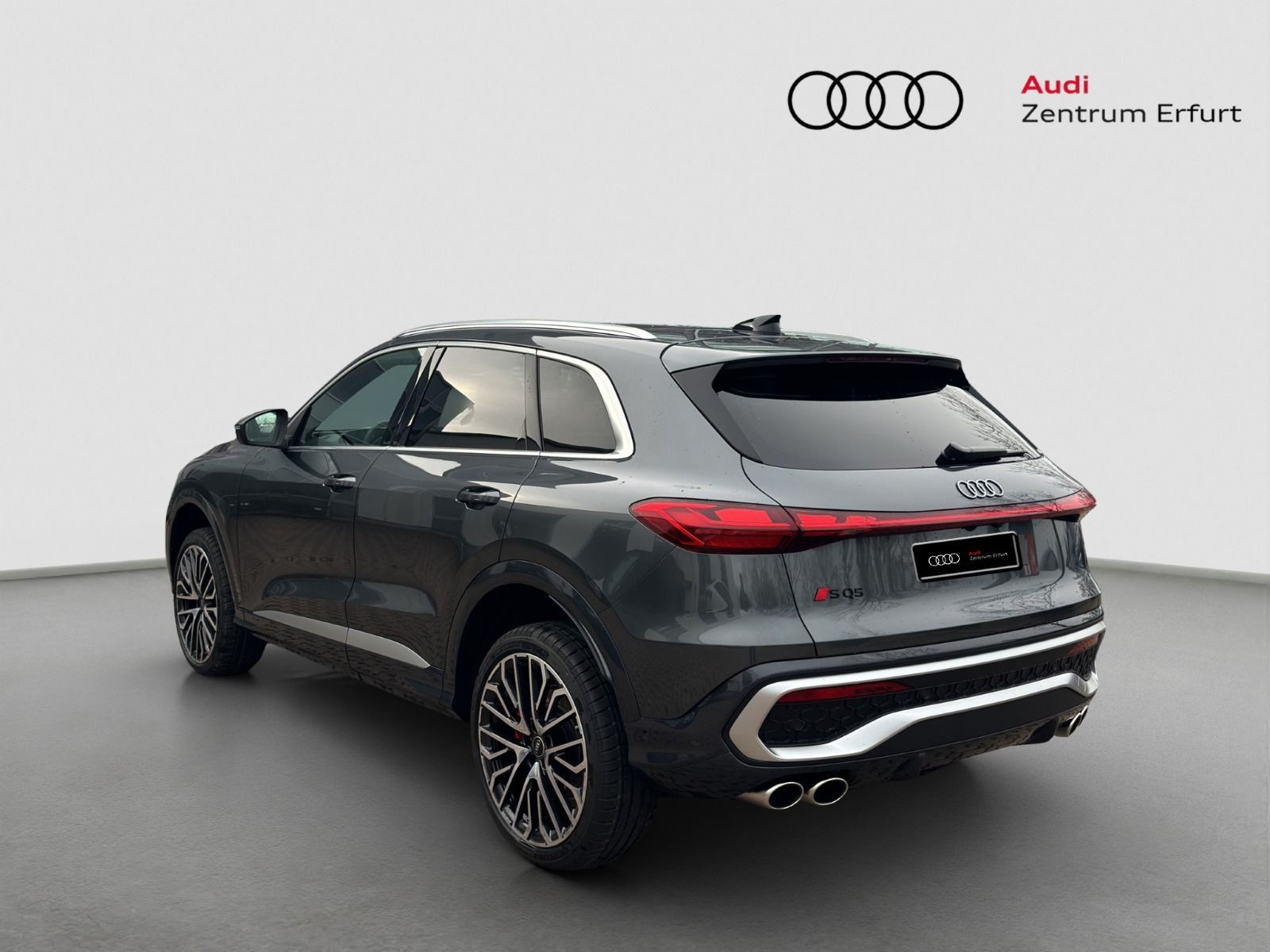 Audi - SQ5_4