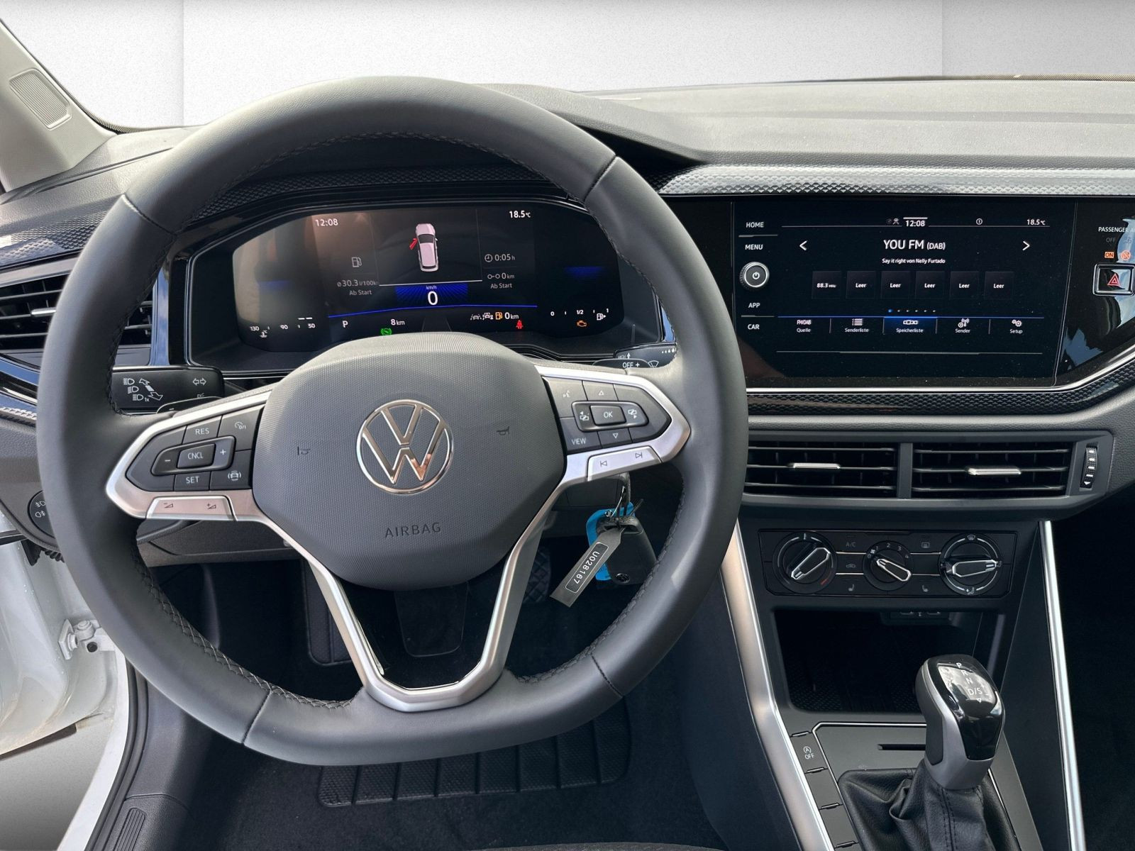 Volkswagen - Polo_13