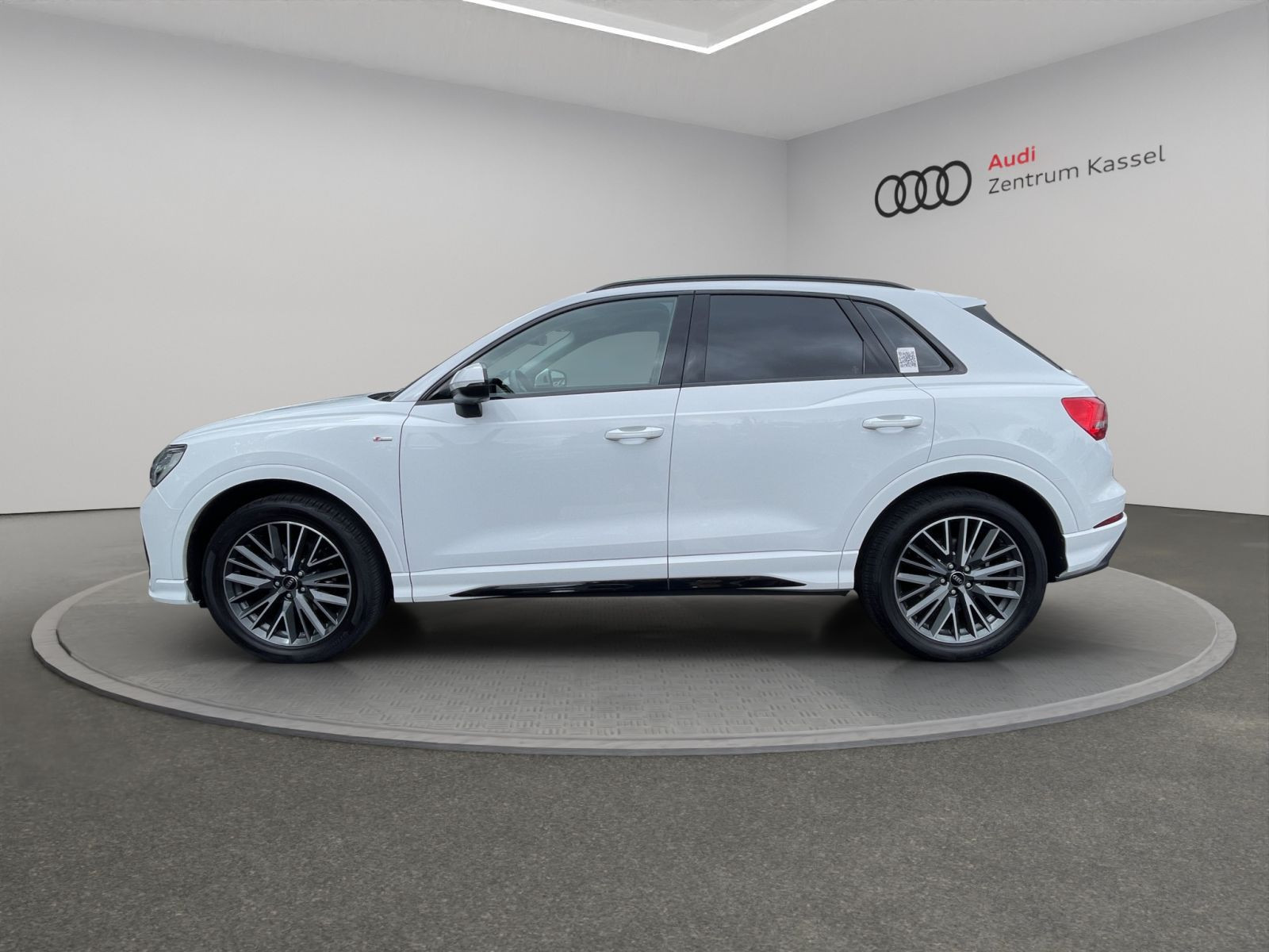 Audi - Q3_4