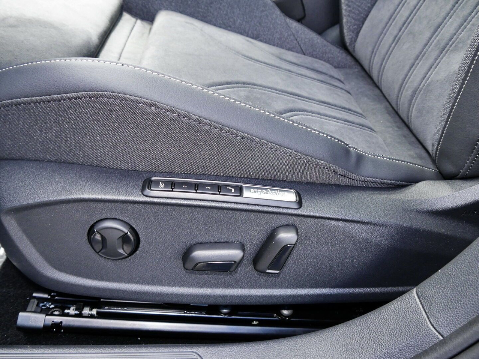 Volkswagen - Golf Variant_14