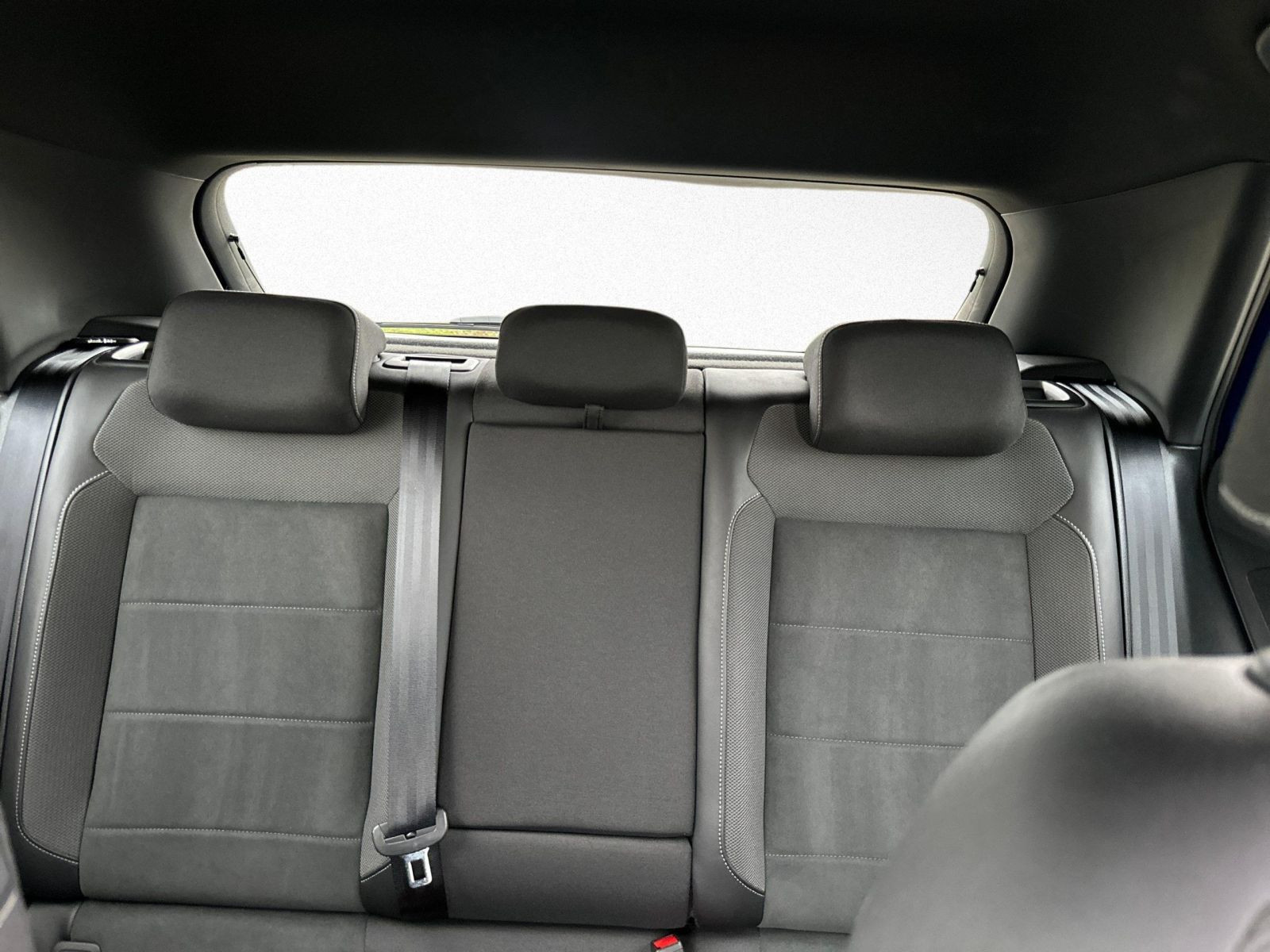 Volkswagen - T-Roc_11