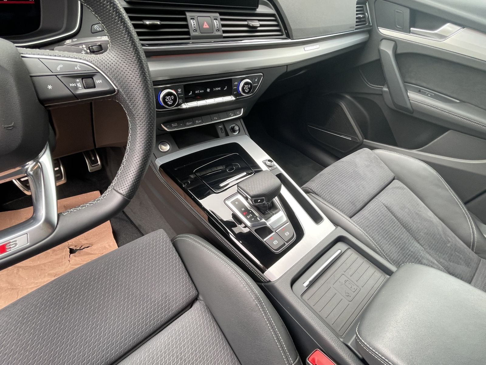 Audi - Q5_15 Audi - Q5_15