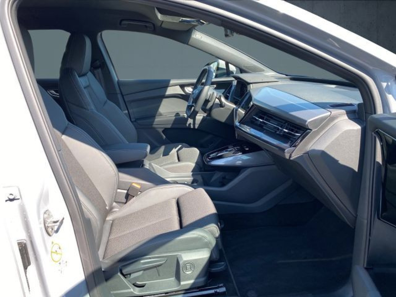 Audi - Q4 e-tron_18