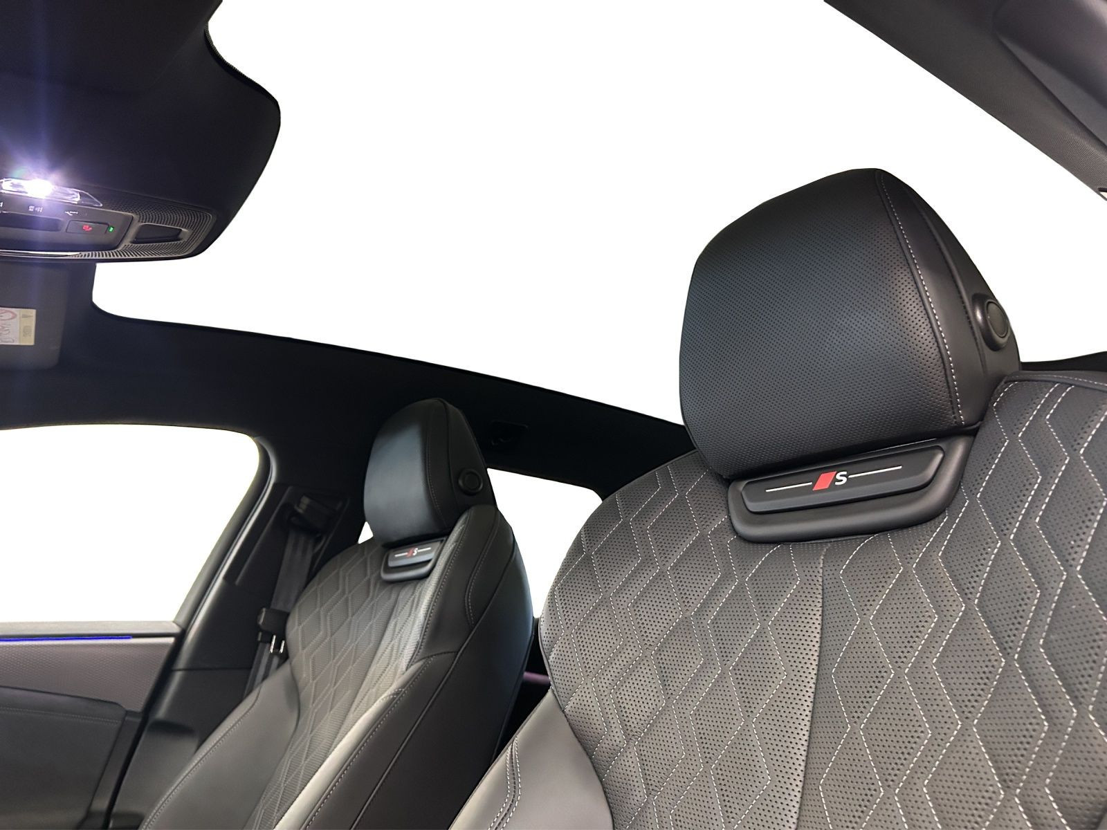 Audi - S6 Avant e-tron_11
