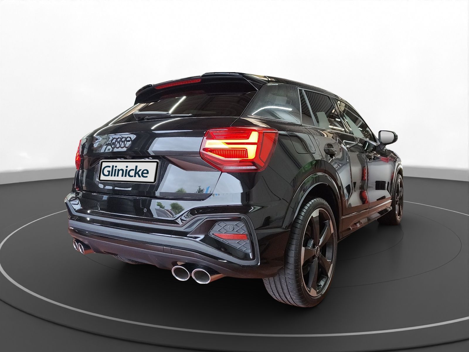 Audi - SQ2_11