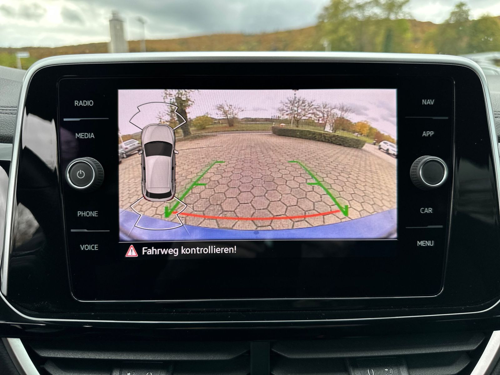 Volkswagen - T-Roc_17