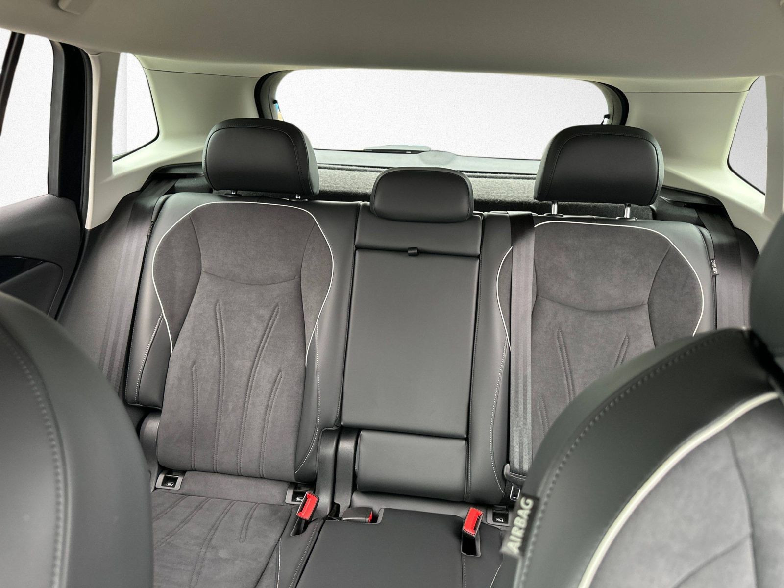 Volkswagen - Tiguan_11