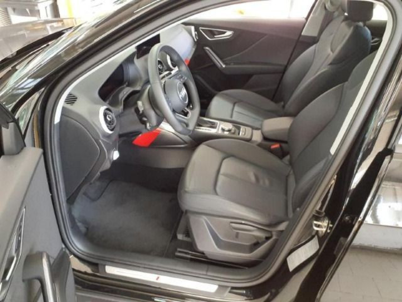Audi - Q2_5