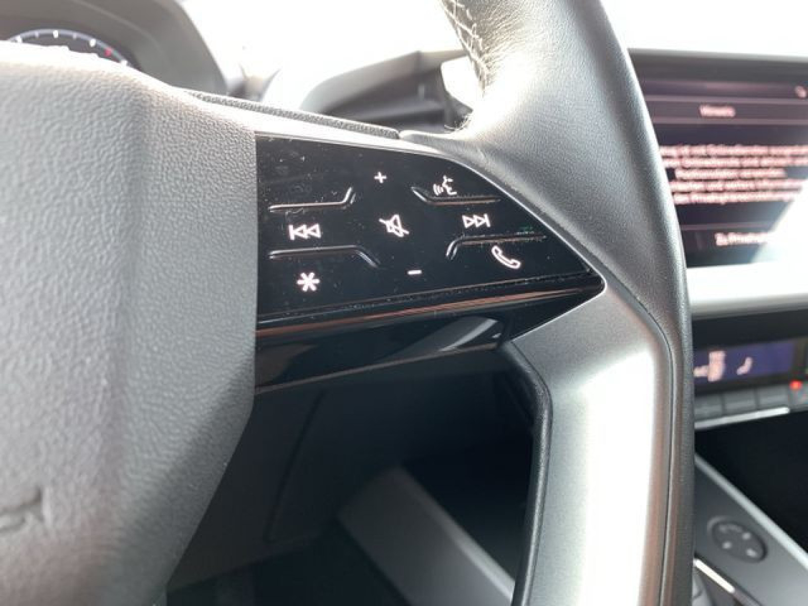 Audi - Q4 e-tron_26