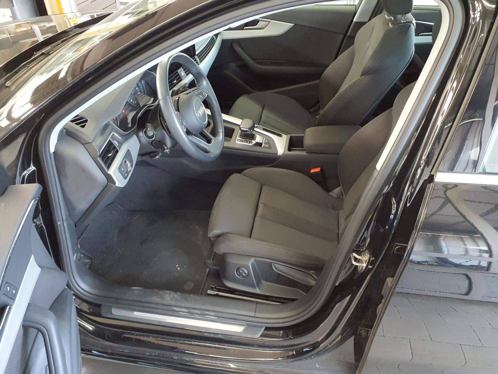Audi - A4 Avant_3
