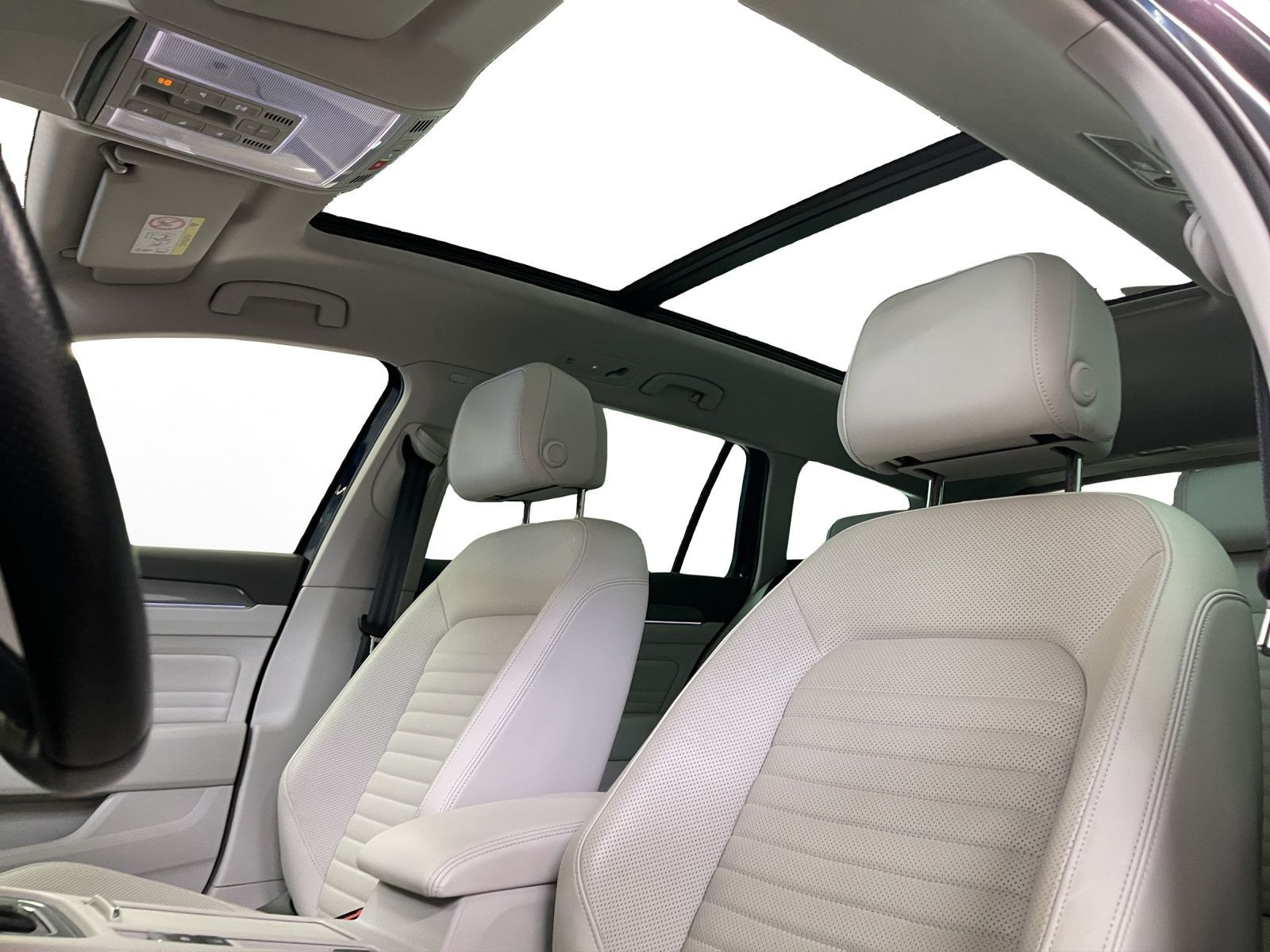 Volkswagen - Passat Alltrack_11