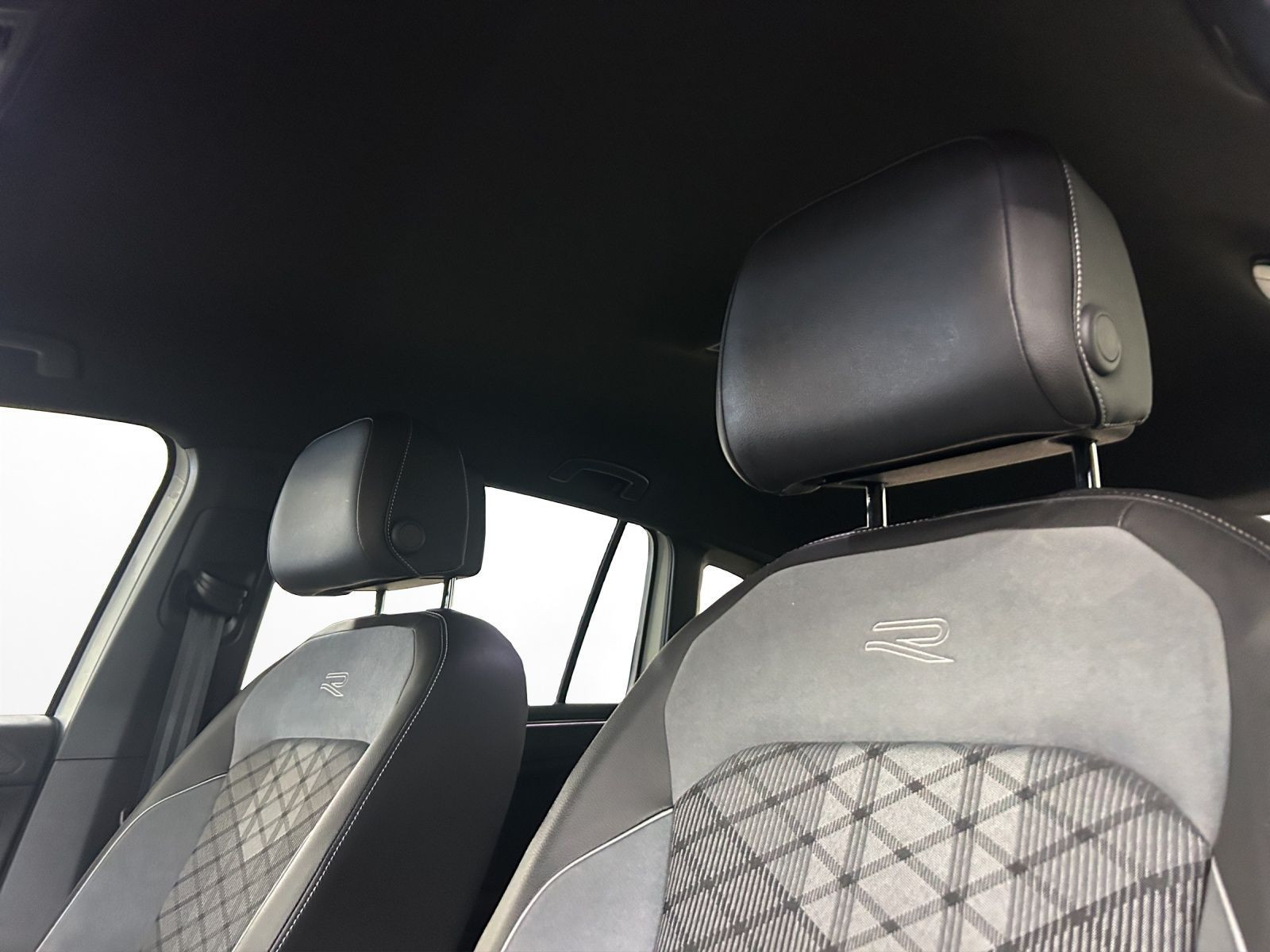 Volkswagen - Tiguan_9