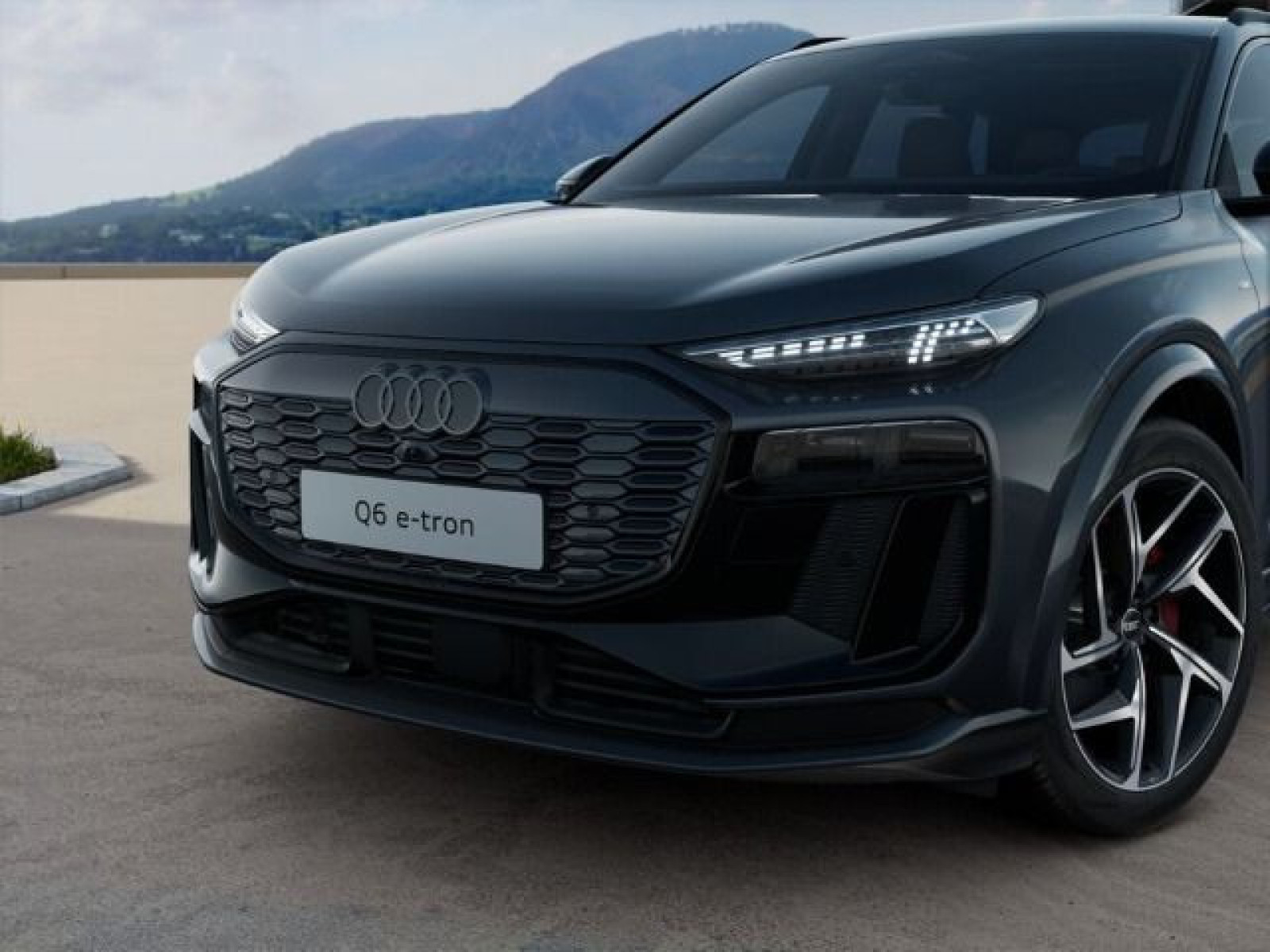 Audi - Q6 SUV e-tron_4