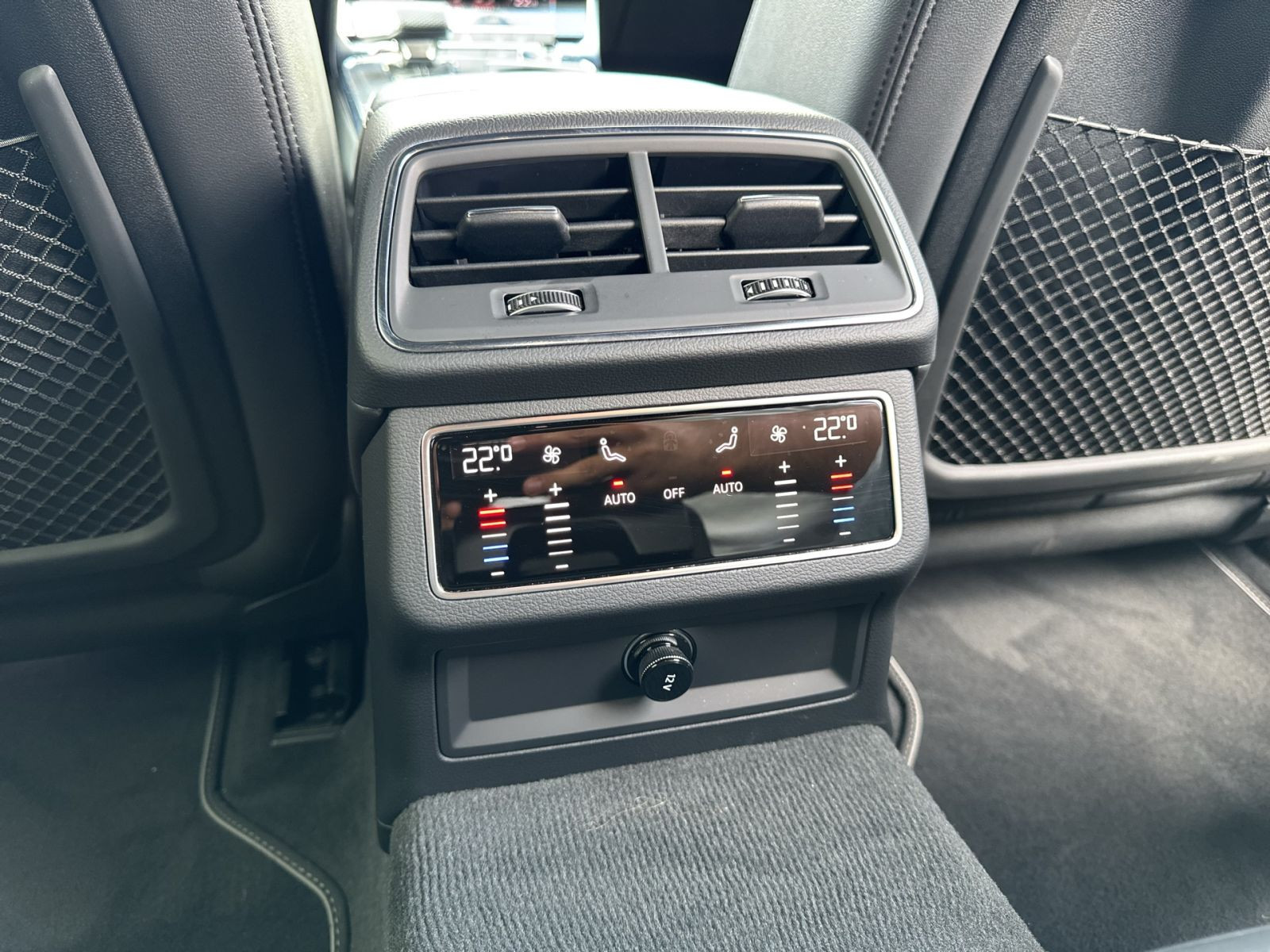 Audi - S6 Avant_20 Audi - S6 Avant_20