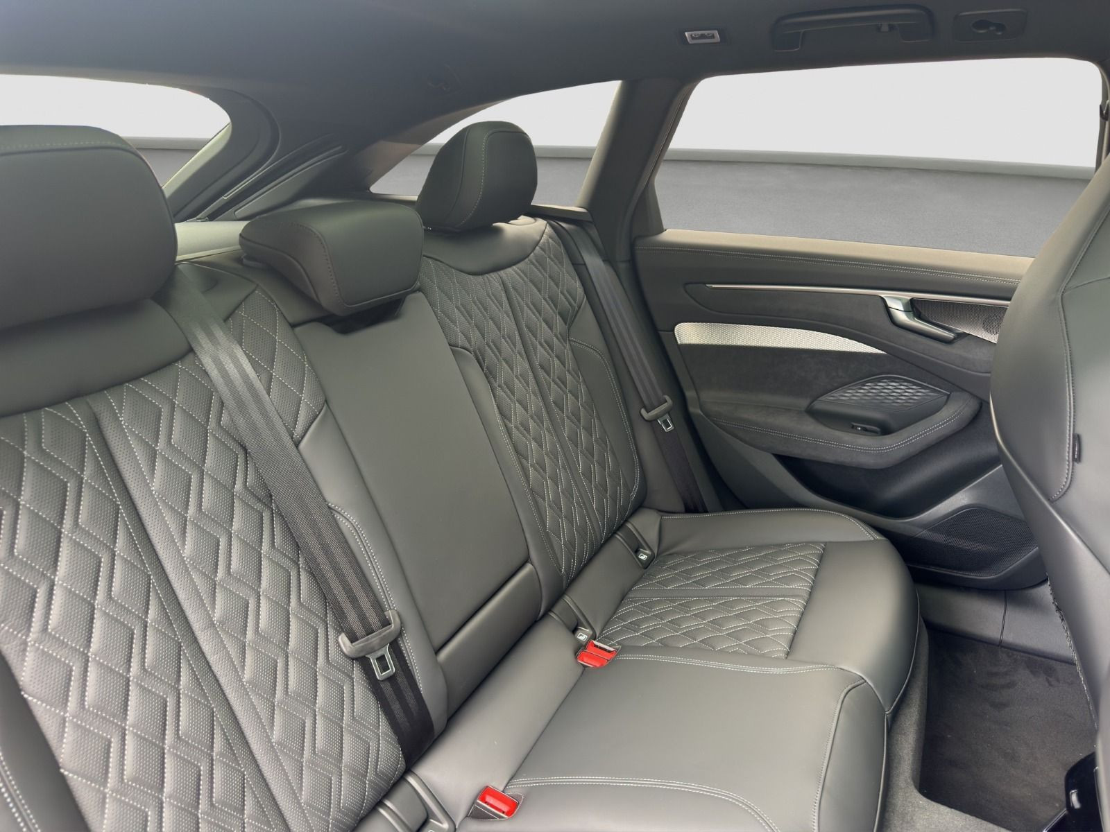 Audi - A6 Avant_21