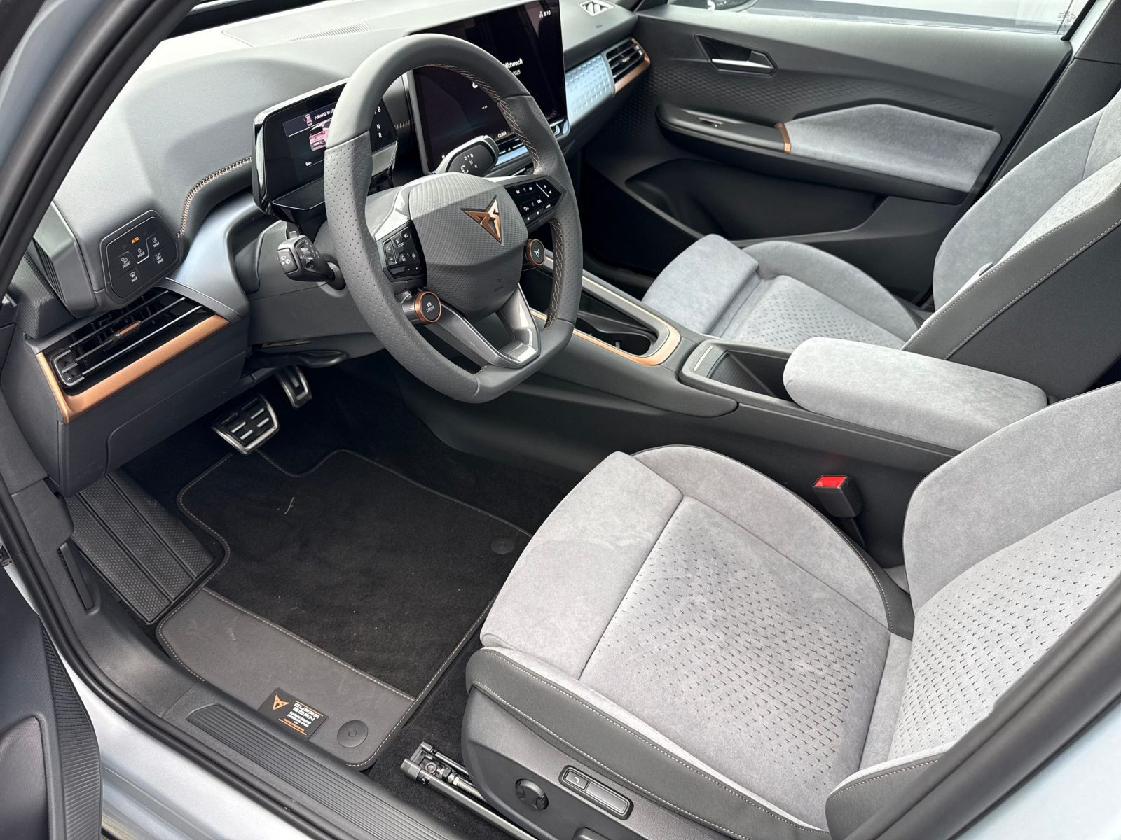 Cupra - Born_5