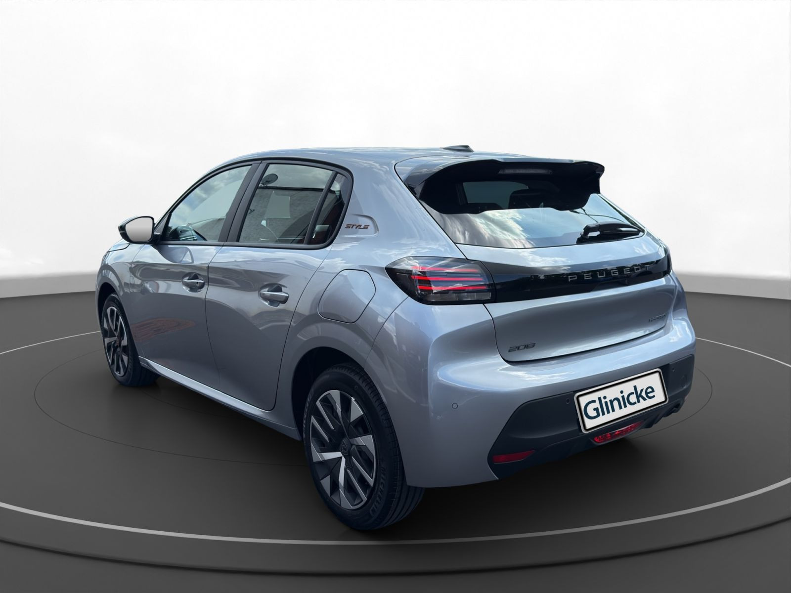 Peugeot - 208_9