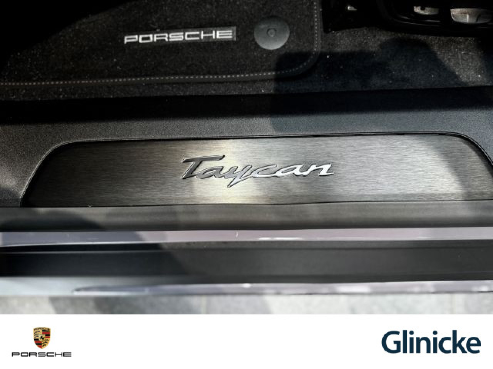 Porsche - Taycan_30