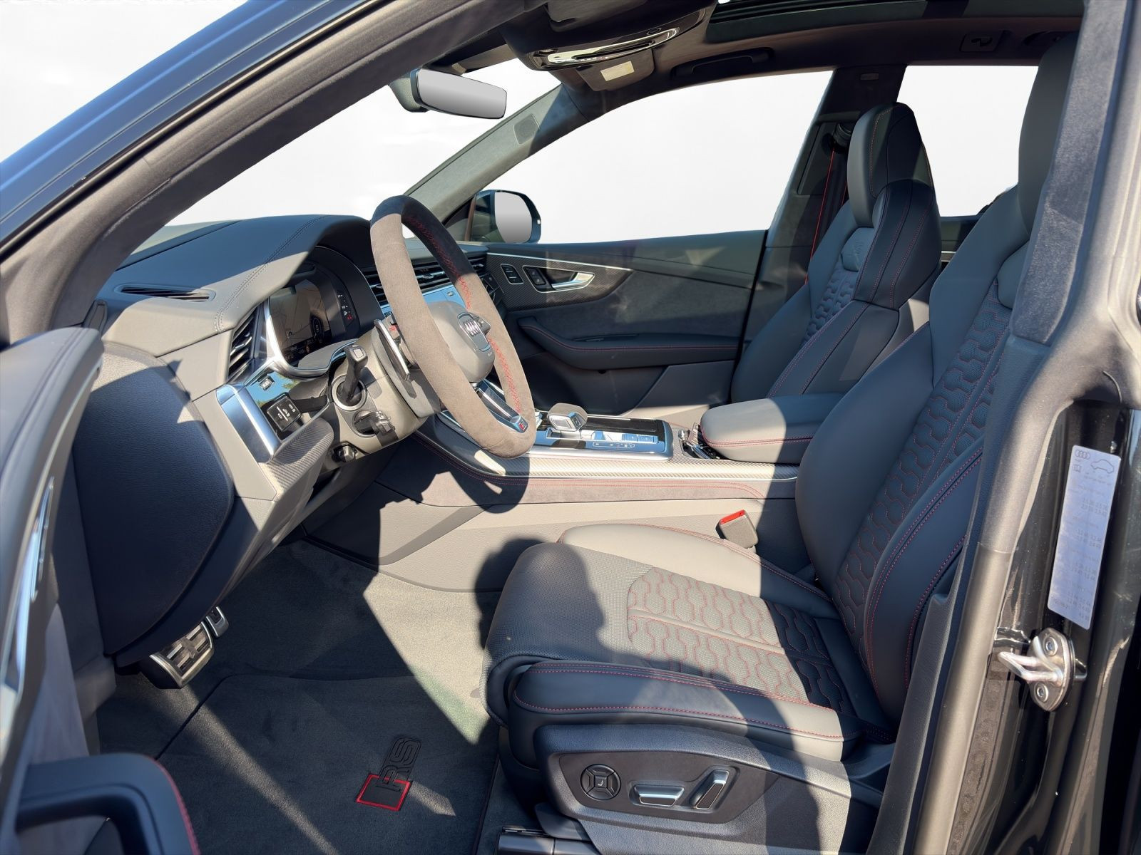 Audi - RS Q8_14