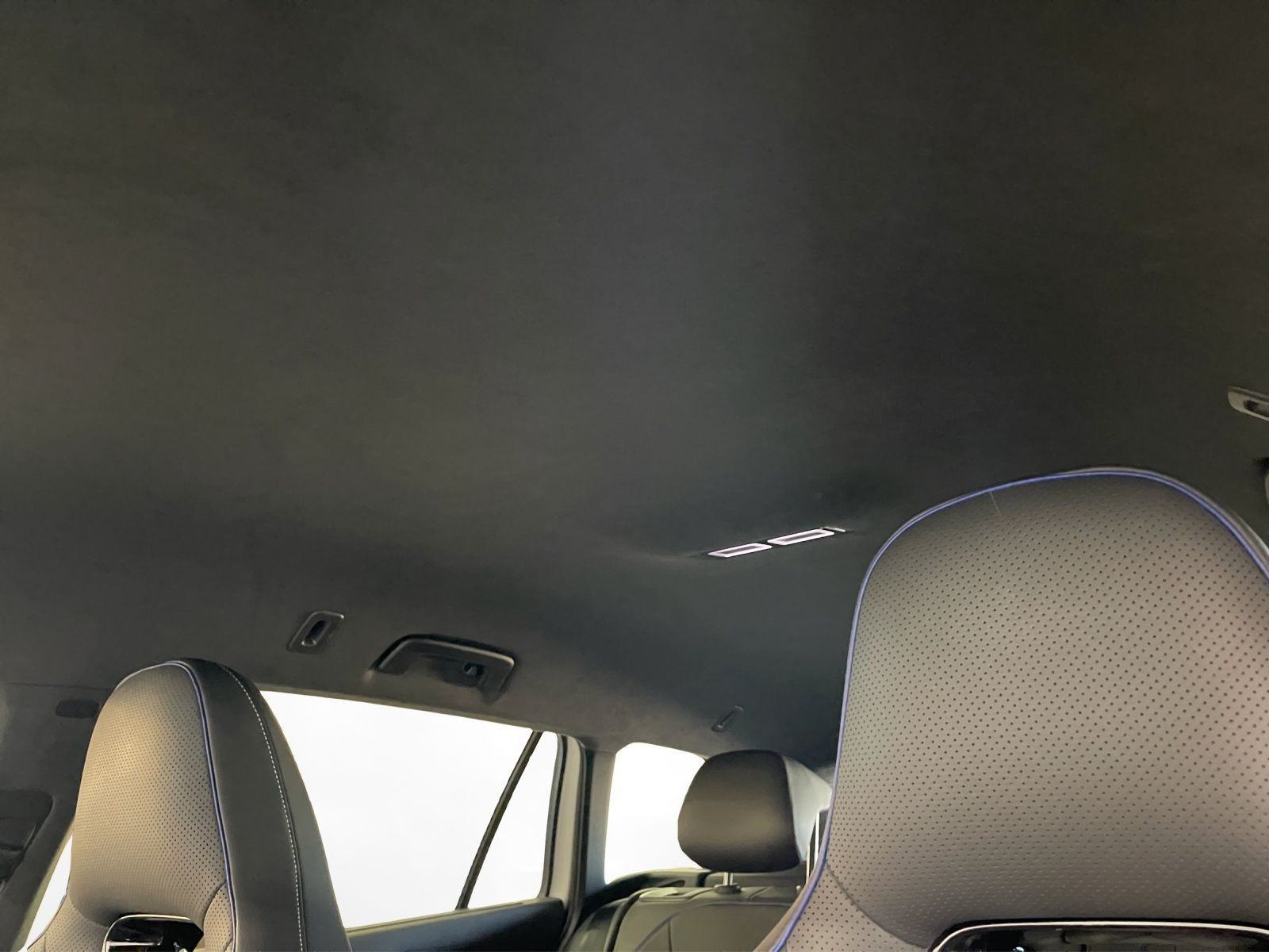 Volkswagen - Passat Variant_11