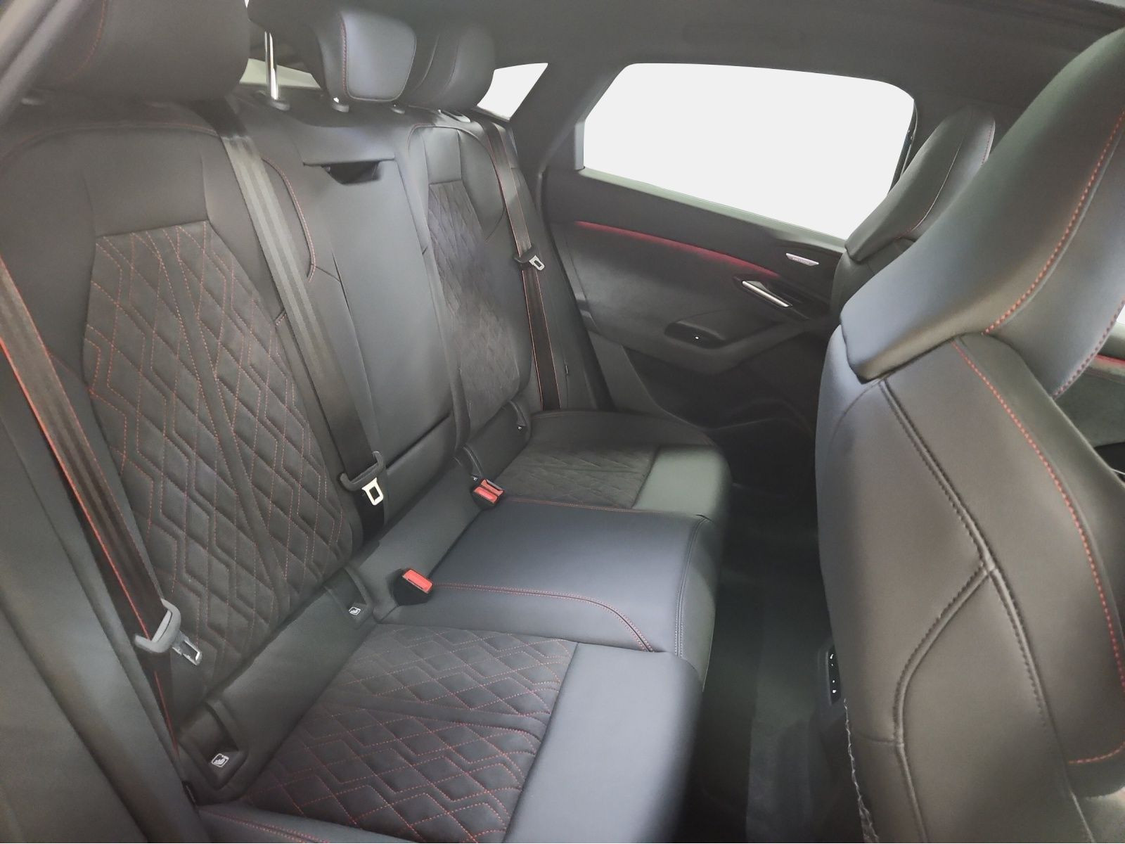 Audi - Q6 Sportback e-tron_20