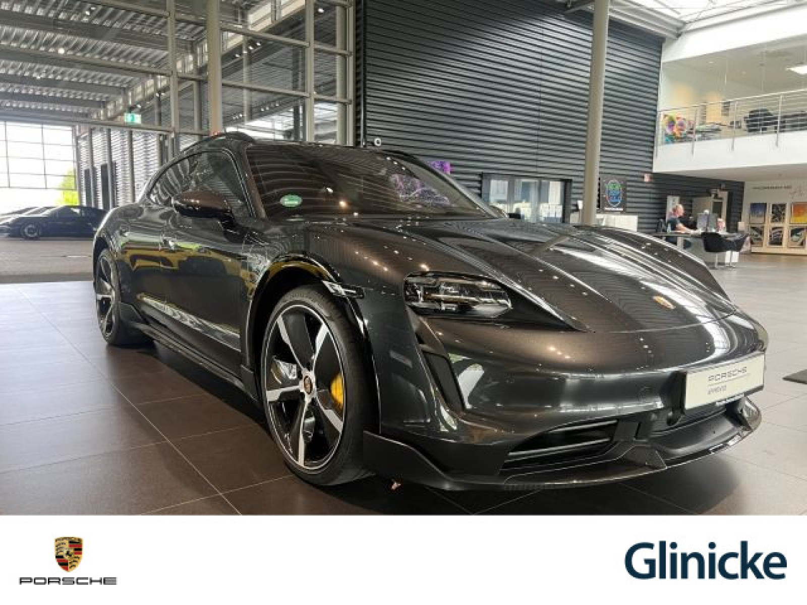 Porsche - Taycan_8