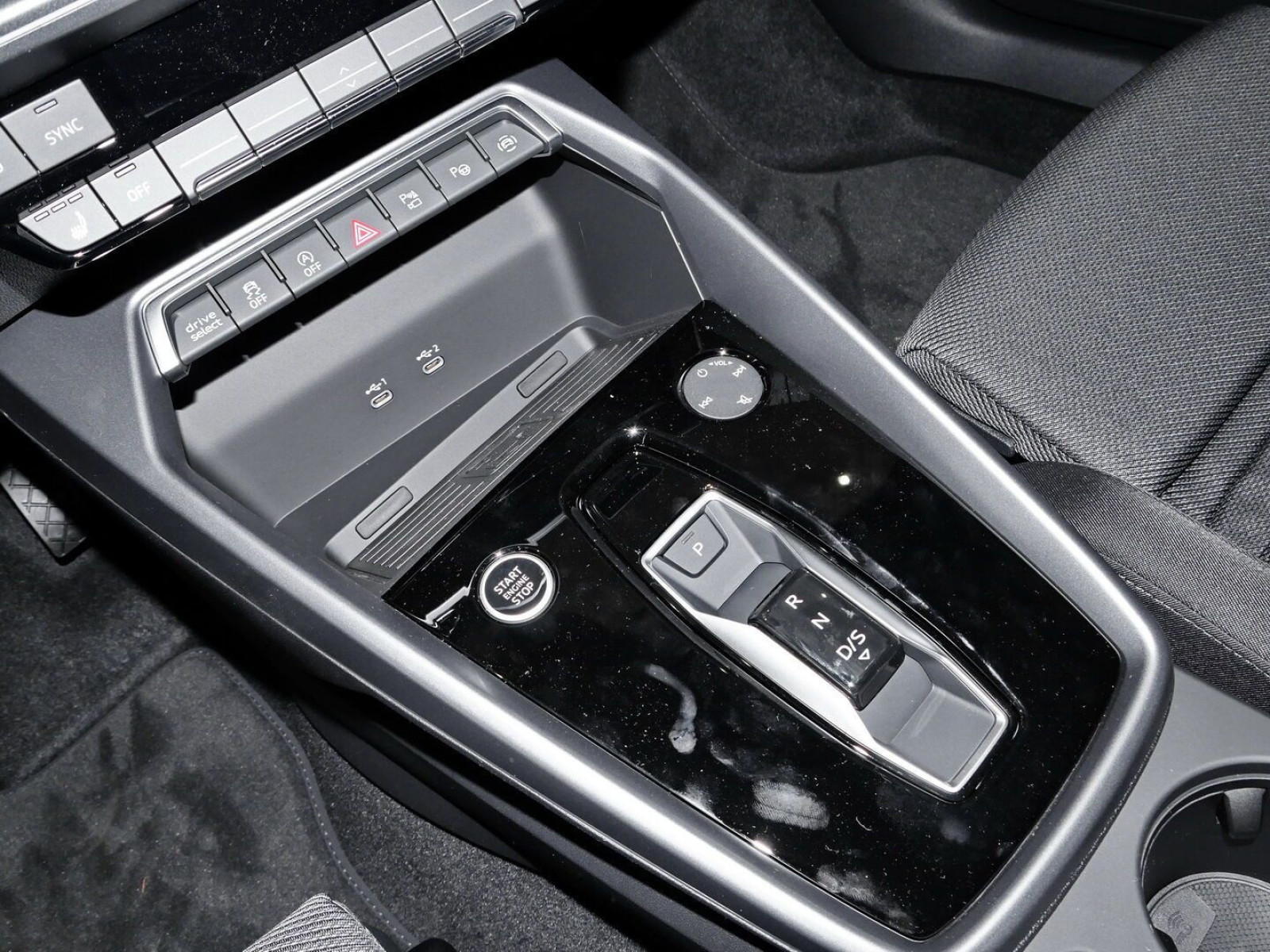 Audi - A3 Limousine_16