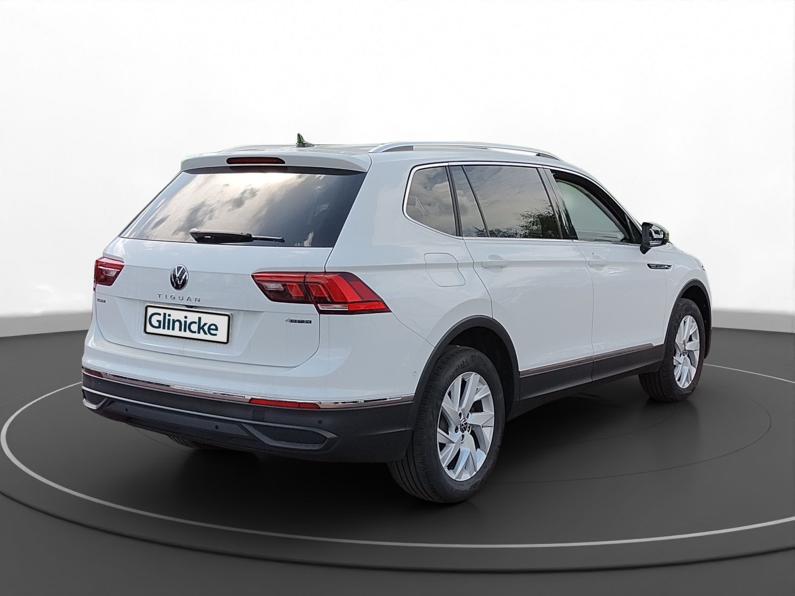 Volkswagen - Tiguan Allspace_12