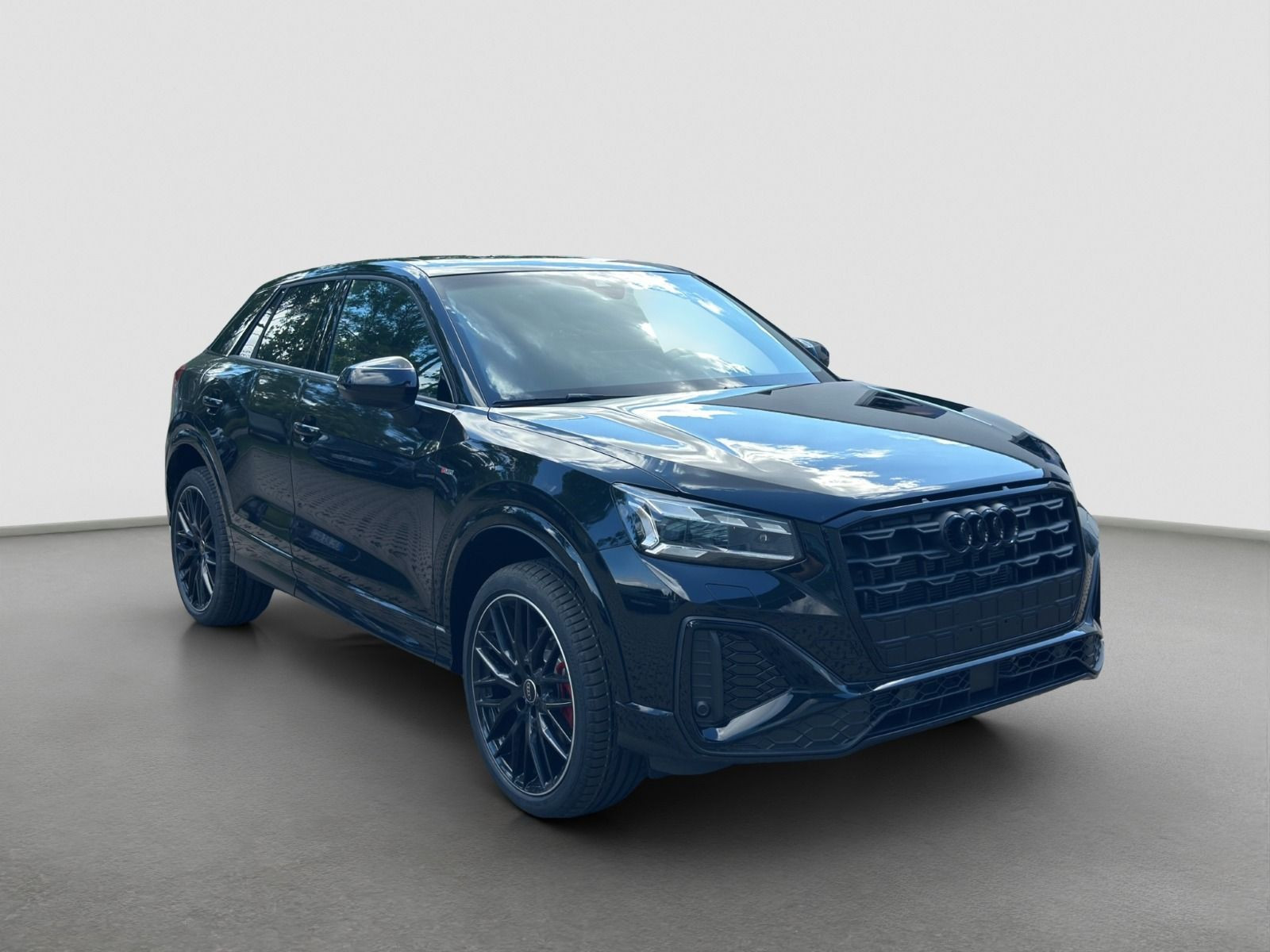 Audi - Q2_10