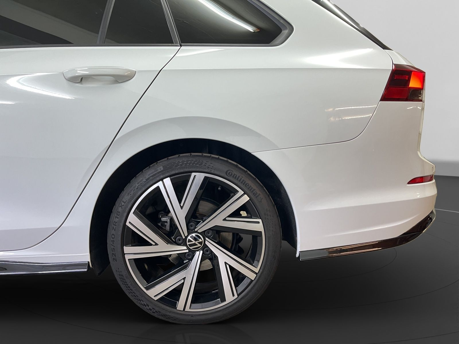 Volkswagen - Golf Variant_14